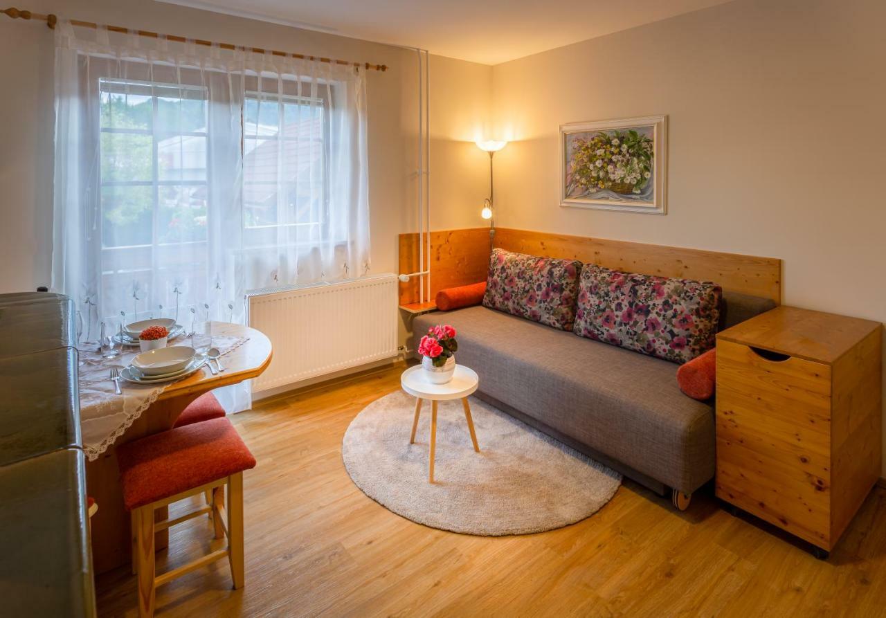 Apartmaji Volf Згорнье-Горье Экстерьер фото